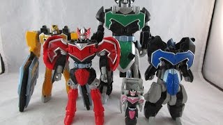 Retro Review Titan Megazord Power Rangers Mystic Force [upl. by Atiugal]