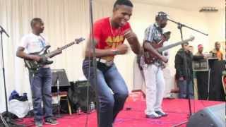 ALICK MACHESO  quotMADHUWEquot LONDON LIVE 021112 [upl. by Adyaj]