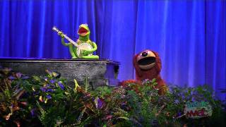 Kermit and Rowlf sing quotRainbow Connectionquot at the 2011 D23 Expo [upl. by Animas]