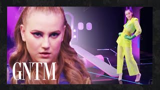 Hindernisse auf dem Catwalk wer meistert ModelParcoursWalk  GNTM 2021 ProSieben [upl. by Louis]