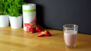 Herbalife Share a Shake Strawberry and Mint [upl. by Eissed]