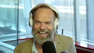 Hugo Weaving mistaken for a homeless man [upl. by Ruder]